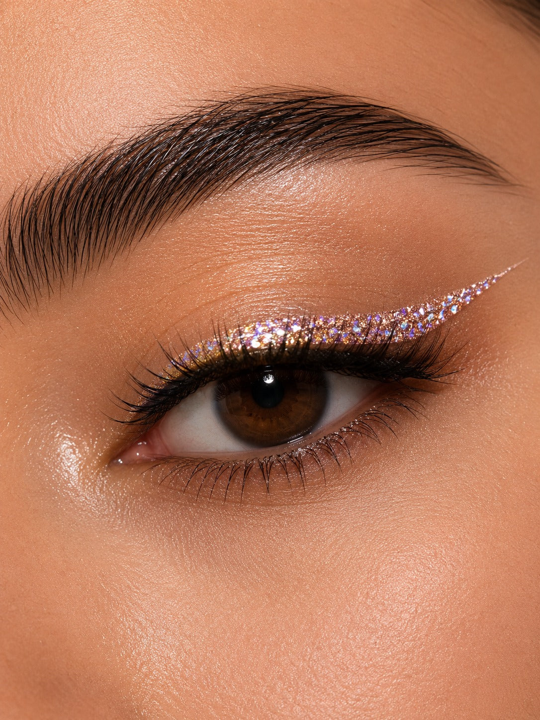 Liquid Glitter Liner - Rose Quartz